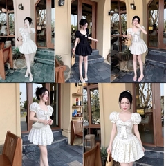 Đầm nữ tay phồng cổ vuông phối ren trang trí hoa trà kèm quần bảo hộ phù hợp cho mọi dịp