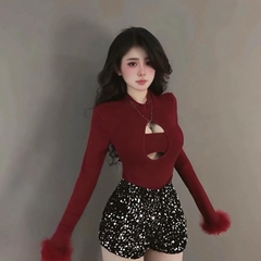 Sét đồ nữ hotrend áo thun ôm body khoét ngục tay dài phối lông mix quần short kim sa thời trang hiện đại