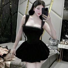 Đầm Nhung 2S Cổ Vuông Dáng Ngắn Xoè Đính Dây Đá Lấp Lánh Chất Liệu Nhung Sang Trọng Phù Hợp Mùa Giáng Sinh