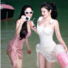 Sét bikini ren hoa jumpsuit đính hoa kèm khăn choàng thiết kế độc đáo phong cách thời trang nổi bật lý tưởng cho biển hồ bơi
