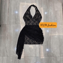 Đầm body ren cổ yếm tà sườn nhún ôm form có miếng lót chống lộ