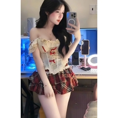 Set áo cánh tiên đính nơ phối chân váy caro sọc đỏ hot trend 2025