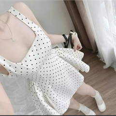 Váy 2 dây dáng xòe bánh bèo trắng chấm bi đính nơ sau lưng siêu xinh hot trend 2025