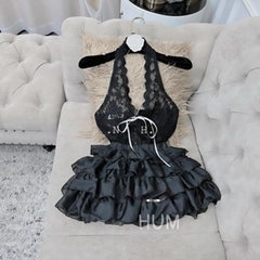 Set bộ nữ áo ren yếm chân tơ nhiều tầng sang chảnh humfashion