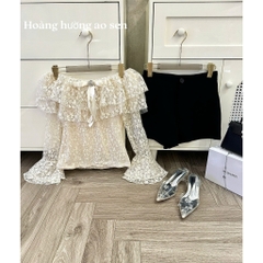 Set áo ren kem trễ vai bánh bèo đính nơ phối quần short ngắn sang chảnh