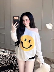Sét đồ nữ hotrend áo thun cotton mặt cười tay dài lêch vai mix quần short sọc thời trang hiện đại