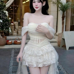 Đầm nữ dự tiệc trễ vai là một sản phẩm thời trang đầy quyến rũ và gợi cảm. Với thiết kế trễ vai, sản phẩm giúp tôn lên v