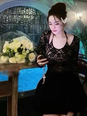 Sét đồ nữ hotrend áo ren cổ yếm tay dài chân váy dáng xoè