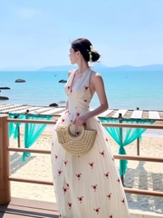Đầm maxi đi biển thiết kế cổ yếm dài dáng xòe, đầm dạo phốt chất tơ hoa