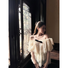 Áo ren trễ vai kèm nơ, áo kiểu ren tầng trễ vai bèo tiểu thư Hum Fashion