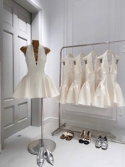 Đầm nữ cổ yếm xếp li mango phối ren thiêu hoạ tiết kèm quần bảo hộ thiết kế độc đáo thanh lịch và nữ tính