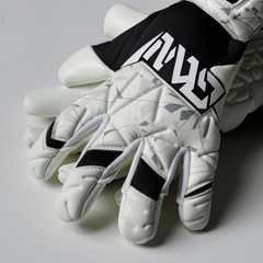 Găng tay thủ môn GKVN Bụi chính hãng, găng bắt bóng chất lượng cao độ dính tốt bắt mặt sân nhân tạo, tự nhiên