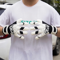 Găng tay thủ môn GKVN Bụi chính hãng, găng bắt bóng chất lượng cao độ dính tốt bắt mặt sân nhân tạo, tự nhiên