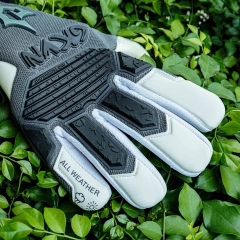 Găng thủ môn GKVN Mệnh siêu dính chính hãng, Găng bắt bóng mút Contact Đức chất lượng cao độ bền vượt trội