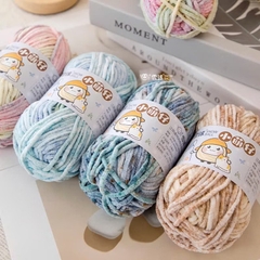 Len nhung mèo MÀU LOANG móc thú bông (cuộn 50gr) (26305)