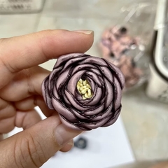 Combo 2c Hoa vải V15 trang trí nón/túi xách (26113)