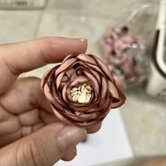 Combo 2c Hoa vải V15 trang trí nón/túi xách (26113)