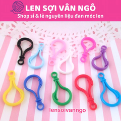 Combo 4 cái móc khoá nhựa (26065)