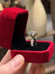 HPJ KIÊU HÃNH  - FULL MOISSANITE VIÊN CHỦ 12 LI SANG TRỌNG, QUÝ PHÁI, THƯỢNG LƯU. SRE 098