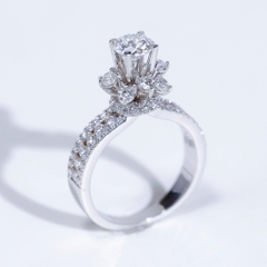Nhẫn nữ Chùm hoa sre080 ổ 5,4mm
