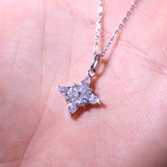 Mặt Dây Hoa Bốn Cánh Full MOISSANITE - SPE043