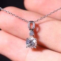 Mặt Dây Dolitaire FULL MOISSANITE Viên Chủ 6.5Li -  SPE212