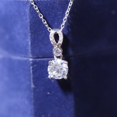 Mặt Dây Dolitaire FULL MOISSANITE Viên Chủ 6.5Li -  SPE212