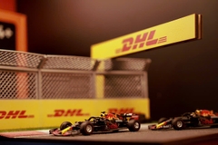 Mô Hình F1 track corner scene phong cách motorsport