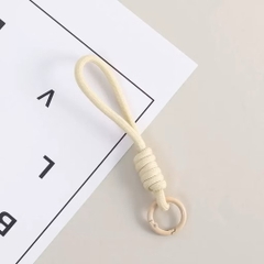 Móc khoá dây dù treo điện thoại/thú bông màu pastel