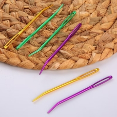 Kim Khâu Cong SKC-Vỉ 2 cây màu ngẫu nhiên