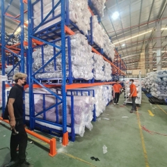Kệ tải nặng để cuộn vải