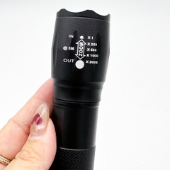 Đèn Pin Siêu Sáng UltraFire Led Cree XML T6 Cao Cấp Hợp Kim Chống Nước Pin Có Thể Sạc Lại Full box(Loại Tốt)