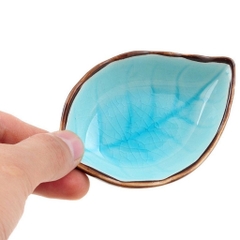 Chén Đựng Nước Chấm Hình Chiếc Lá Bằng Gốm Ceramic Cao Cấp, Dùng Để Đồ Ăn Kèm Gia Vị, Sự Tinh Tế Cho Bàn Ăn Hiện Đại