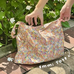 Emmi Tote