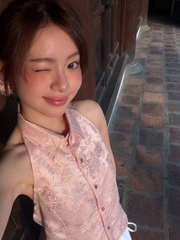 Khuê Vũ halter top