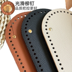Đế da PU có đục lỗ sẵn kích thước 30*10cm