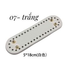 Đế da PU có đục lỗ sẵn kích thước 18*5cm