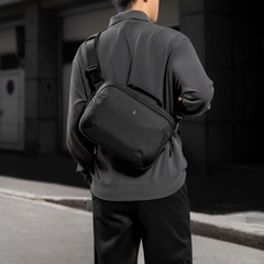 Túi đeo chéo Tomtoc Urbanex-B11 Shoulder Bag 11 inch Black – B11A1D1