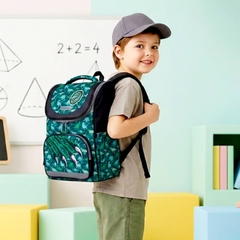 Balo chống gù siêu nhẹ STARGO Lolly / Wiggy bé trai học sinh tiểu học lớp 3 4 5 - Đứng form, cài trợ lực