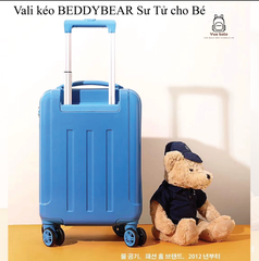 Vali Kéo Nhựa Trẻ Em MCN (BEDDYBEAR) In Hình Dập Nổi 3D Sư Tử Size Xách Tay 17 inch