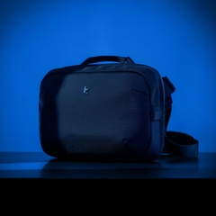 Túi đeo chéo Tomtoc Urbanex-B11 Shoulder Bag 11 inch Black – B11A1D1