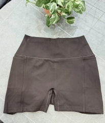 QUẦN SHORT ÔM LIVAN LV26N01F323