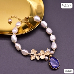 MV2493- Lắc tay ngọc trai trắng mix charm hoa lan bạc 925 mạ vàng 18k và đá tím