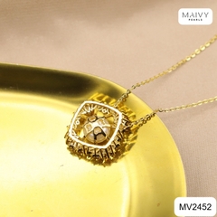 MV2452 - Dây chuyền mặt đá vuông mix trai trắng