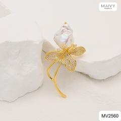 MV2560 -Cài áo hoa hồng thiết kế ngọc trai baroque trắng phụ kiện bạc 925 mạ vàng 18k đính đá