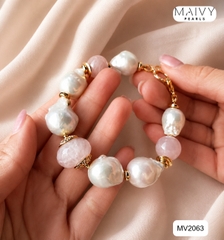 MV2063 - Set Ngọc Trai Baroque Trắng Mix Thạch Anh Hồng Gồm Lắc Tay/Bông Tai