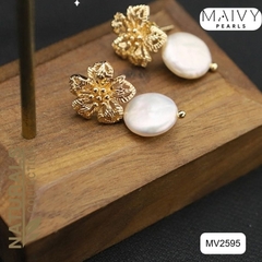 MV2595 - Bông tai ngọc trai cúc áo màu trắng mix đế hoa bạc 925 mạ vàng 18k