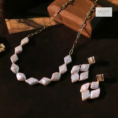 MV2183 - Set Dây Chuyền/ Bông Tai Trắng Hình Thoi Hiện Đại
