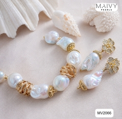 MV2066 | Set Lắc Tay Và Bông Tai Ngọc Trai Baroque Trắng Phối Charm - Cổ Điển Mà Trẻ Trung