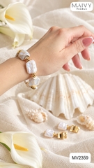 MV2359 - Set lắc tay bông tai ngọc trai baroque vuông màu trắng mix charm bạc 925 mạ vàng 18k